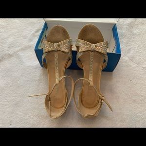 ink SF Riley-79K Girls Size 3 Jewel Rhine Stone Mary Jane High Heel Dress Shoes